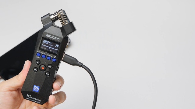 Amazon.co.jp: ZOOM H1 essential ハンディレコーダー 32bit録音小型